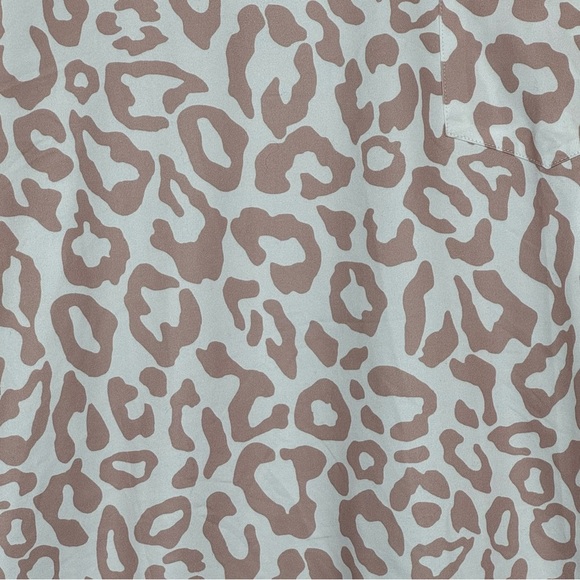 Amazon 5X Shirt Top Brown White Cheetah Print Short Sleeve V Neck Stretch Womens - Picture 2 of 7